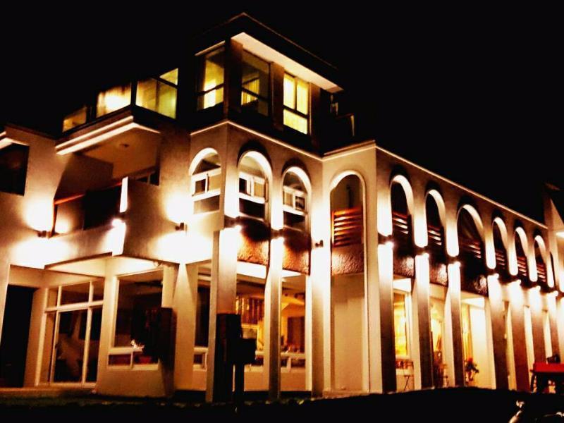 Malibu Oceanview Homestay Маґун Екстер'єр фото